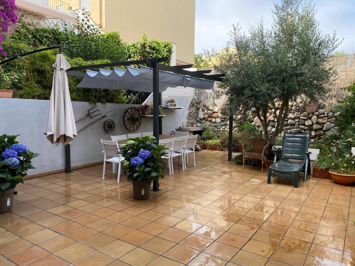 Apartamentos Playa Badalona Exterior photo