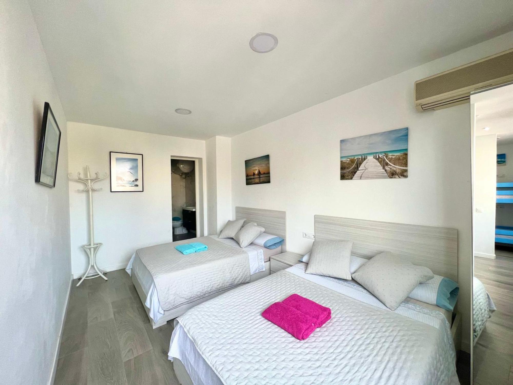 Apartamentos Playa Badalona Exterior photo
