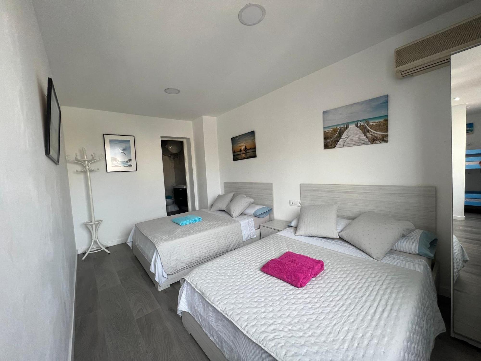 Apartamentos Playa Badalona Exterior photo